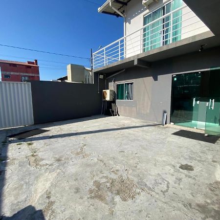 Aluguel Por Temporada 140M Da Praia Em Navegantes-Sc Eksteriør billede